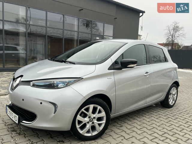 Сірий Рено Зое, об'ємом двигуна 0 л та пробігом 67 тис. км за 10150 $, фото 4 на Automoto.ua