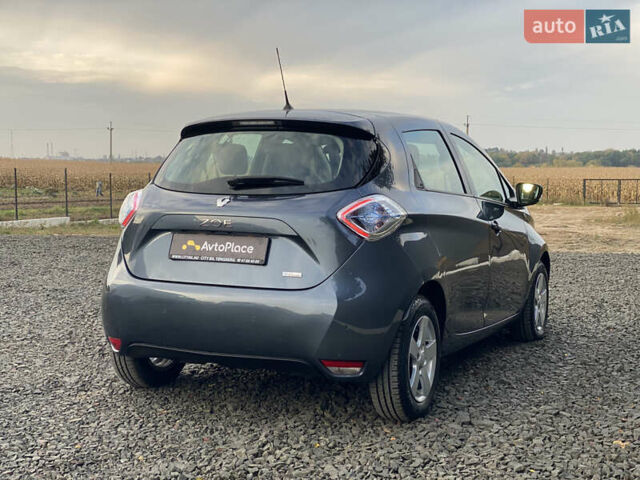 Серый Рено Зое, объемом двигателя 0 л и пробегом 112 тыс. км за 9800 $, фото 82 на Automoto.ua