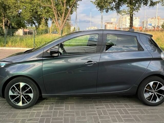 Серый Рено Зое, объемом двигателя 0 л и пробегом 74 тыс. км за 9499 $, фото 2 на Automoto.ua