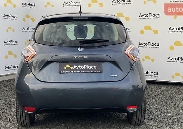 Серый Рено Зое, объемом двигателя 0 л и пробегом 112 тыс. км за 9800 $, фото 100 на Automoto.ua