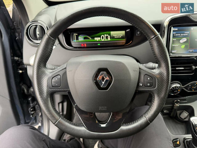 Сірий Рено Зое, об'ємом двигуна 0 л та пробігом 55 тис. км за 11999 $, фото 56 на Automoto.ua