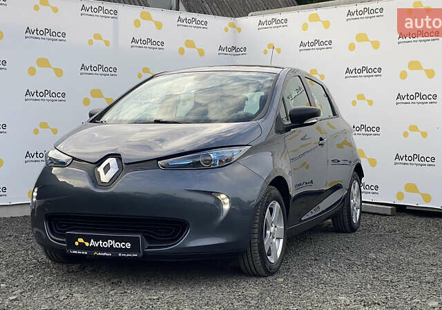 Серый Рено Зое, объемом двигателя 0 л и пробегом 112 тыс. км за 9800 $, фото 96 на Automoto.ua