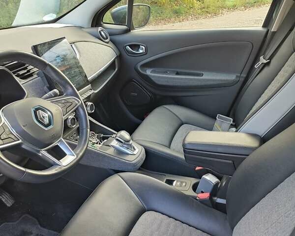 Сірий Рено Зое, об'ємом двигуна 0 л та пробігом 110 тис. км за 12600 $, фото 8 на Automoto.ua