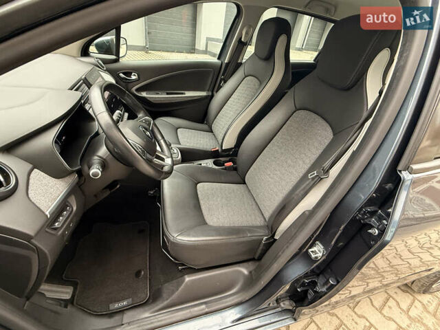 Сірий Рено Зое, об'ємом двигуна 0 л та пробігом 42 тис. км за 12950 $, фото 24 на Automoto.ua
