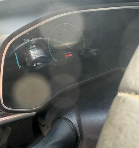 Серый Рено Зое, объемом двигателя 0 л и пробегом 210 тыс. км за 10599 $, фото 11 на Automoto.ua