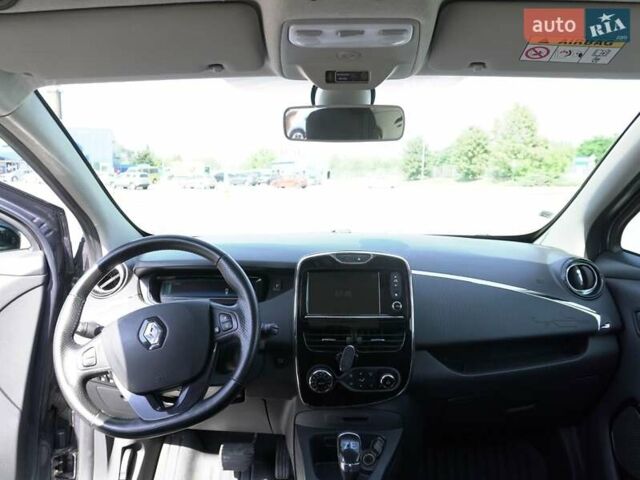 Сірий Рено Зое, об'ємом двигуна 0 л та пробігом 126 тис. км за 10000 $, фото 22 на Automoto.ua