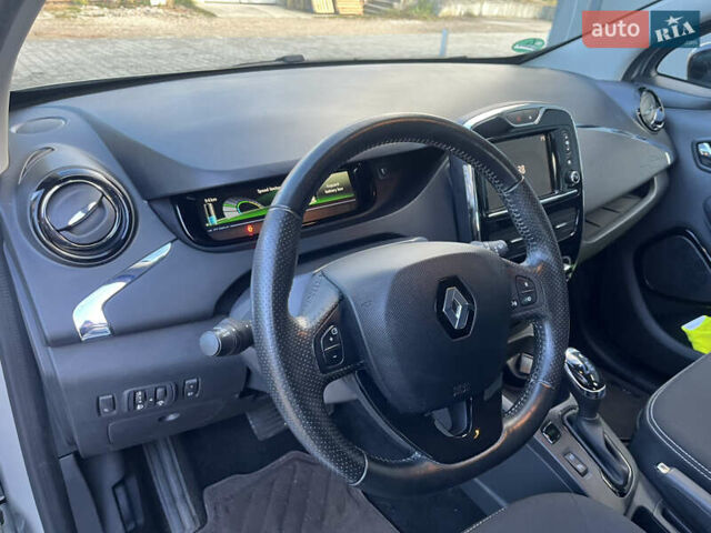 Сірий Рено Зое, об'ємом двигуна 0 л та пробігом 72 тис. км за 10350 $, фото 32 на Automoto.ua