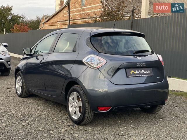 Серый Рено Зое, объемом двигателя 0 л и пробегом 112 тыс. км за 9800 $, фото 29 на Automoto.ua