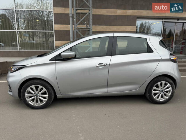 Серый Рено Зое, объемом двигателя 0 л и пробегом 4 тыс. км за 13700 $, фото 28 на Automoto.ua