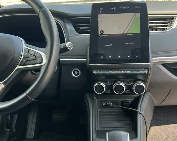 Серый Рено Зое, объемом двигателя 0 л и пробегом 129 тыс. км за 13700 $, фото 11 на Automoto.ua