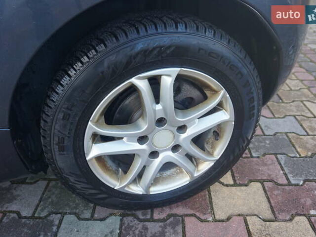 Серый Рено Зое, объемом двигателя 0 л и пробегом 174 тыс. км за 12000 $, фото 69 на Automoto.ua