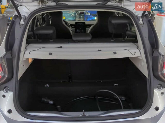 Сірий Рено Зое, об'ємом двигуна 0 л та пробігом 99 тис. км за 13400 $, фото 38 на Automoto.ua