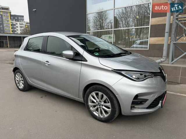 Серый Рено Зое, объемом двигателя 0 л и пробегом 4 тыс. км за 13700 $, фото 7 на Automoto.ua