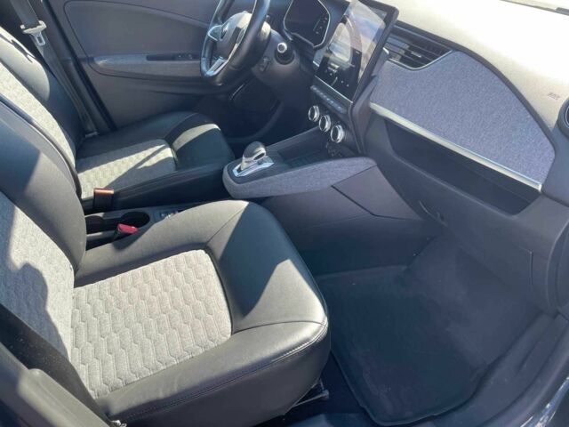 Сірий Рено Зое, об'ємом двигуна 0 л та пробігом 46 тис. км за 11350 $, фото 11 на Automoto.ua