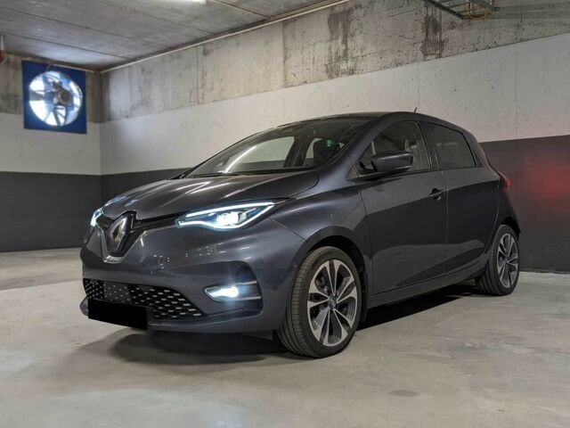 Серый Рено Зое, объемом двигателя 0 л и пробегом 65 тыс. км за 10800 $, фото 1 на Automoto.ua