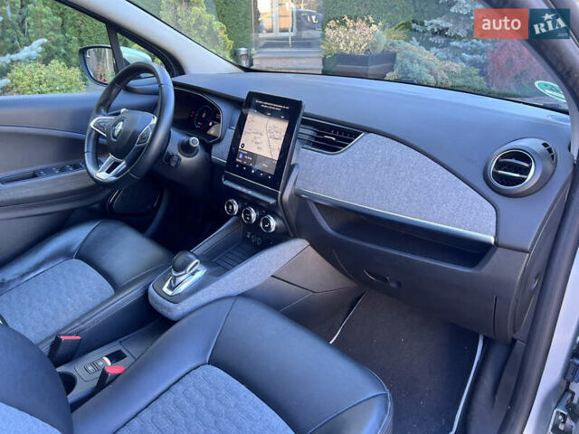 Сірий Рено Зое, об'ємом двигуна 0 л та пробігом 99 тис. км за 13400 $, фото 27 на Automoto.ua