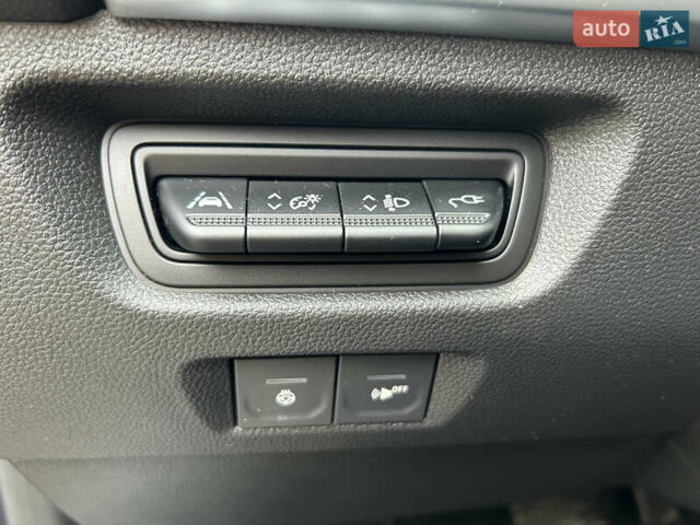 Серый Рено Зое, объемом двигателя 0 л и пробегом 16 тыс. км за 14800 $, фото 10 на Automoto.ua