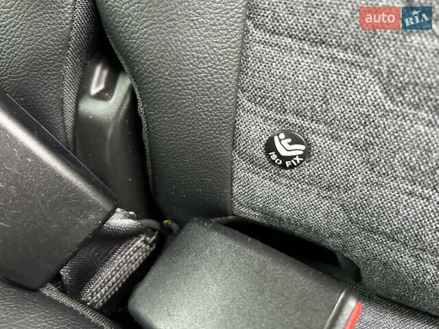 Серый Рено Зое, объемом двигателя 0 л и пробегом 16 тыс. км за 14800 $, фото 22 на Automoto.ua