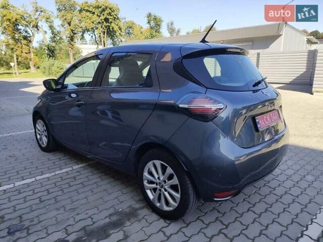 Серый Рено Зое, объемом двигателя 0 л и пробегом 74 тыс. км за 12700 $, фото 8 на Automoto.ua
