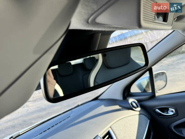 Сірий Рено Зое, об'ємом двигуна 0 л та пробігом 70 тис. км за 12500 $, фото 19 на Automoto.ua