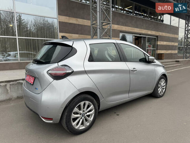 Серый Рено Зое, объемом двигателя 0 л и пробегом 4 тыс. км за 13700 $, фото 12 на Automoto.ua