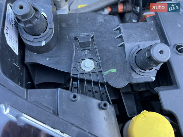 Сірий Рено Зое, об'ємом двигуна 0 л та пробігом 4 тис. км за 12900 $, фото 28 на Automoto.ua