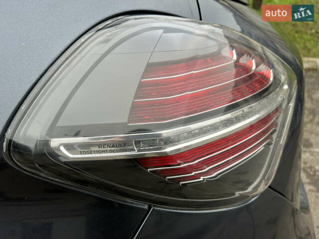 Серый Рено Зое, объемом двигателя 0 л и пробегом 16 тыс. км за 14800 $, фото 33 на Automoto.ua