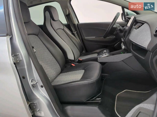 Сірий Рено Зое, об'ємом двигуна 0 л та пробігом 99 тис. км за 13400 $, фото 35 на Automoto.ua