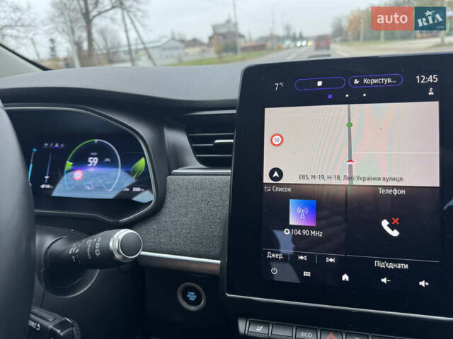 Серый Рено Зое, объемом двигателя 0 л и пробегом 4 тыс. км за 13700 $, фото 40 на Automoto.ua