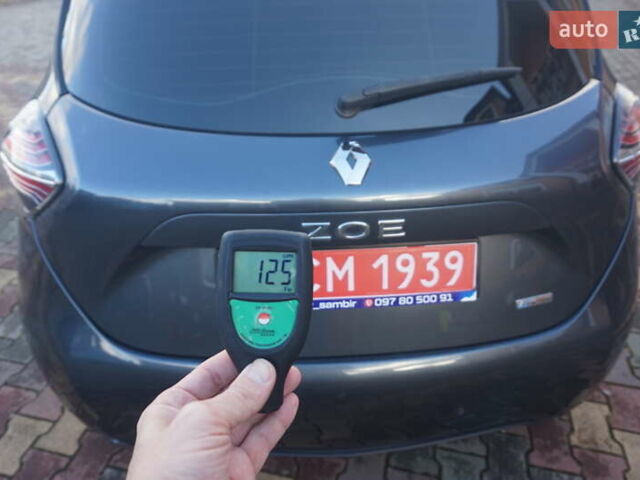 Серый Рено Зое, объемом двигателя 0 л и пробегом 174 тыс. км за 12000 $, фото 76 на Automoto.ua