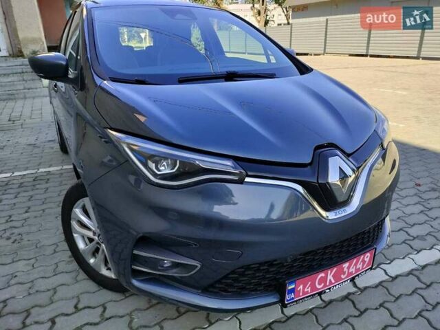 Серый Рено Зое, объемом двигателя 0 л и пробегом 74 тыс. км за 12700 $, фото 12 на Automoto.ua