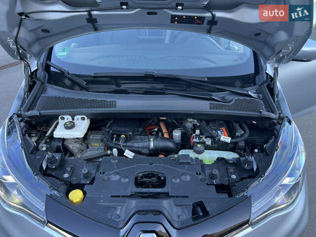 Сірий Рено Зое, об'ємом двигуна 0 л та пробігом 4 тис. км за 12900 $, фото 27 на Automoto.ua