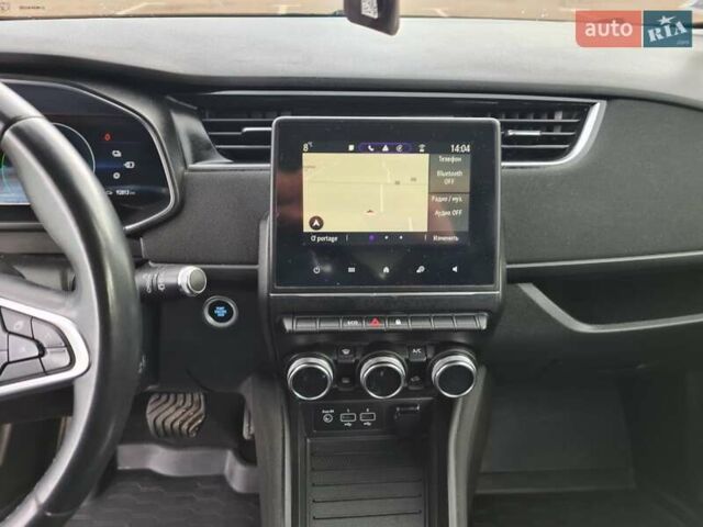 Серый Рено Зое, объемом двигателя 0 л и пробегом 93 тыс. км за 11950 $, фото 20 на Automoto.ua