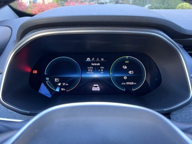 Серый Рено Зое, объемом двигателя 0 л и пробегом 100 тыс. км за 317 $, фото 21 на Automoto.ua