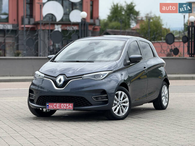 Серый Рено Зое, объемом двигателя 0 л и пробегом 125 тыс. км за 11700 $, фото 12 на Automoto.ua