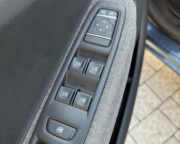 Рено Зое 2020 в Львове на Automoto.ua Серый Рено Зое, объемом двигателя 0 л и пробегом 60 тыс. км за 13550 $, фото 6 на Automoto.ua