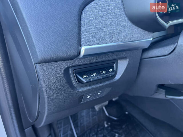 Сірий Рено Зое, об'ємом двигуна 0 л та пробігом 4 тис. км за 12900 $, фото 11 на Automoto.ua