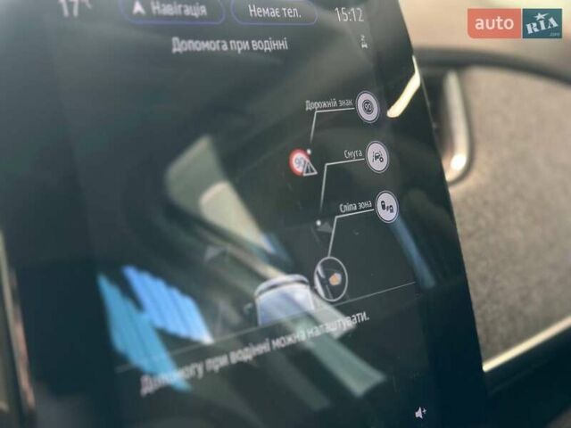 Серый Рено Зое, объемом двигателя 0 л и пробегом 124 тыс. км за 11200 $, фото 28 на Automoto.ua