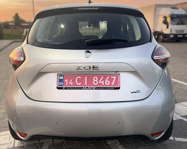 Сірий Рено Зое, об'ємом двигуна 0 л та пробігом 86 тис. км за 12300 $, фото 21 на Automoto.ua