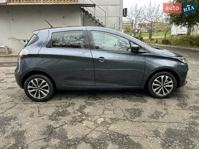 Серый Рено Зое, объемом двигателя 0 л и пробегом 16 тыс. км за 14800 $, фото 3 на Automoto.ua