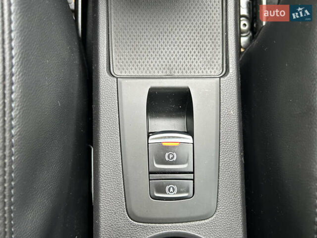 Серый Рено Зое, объемом двигателя 0 л и пробегом 16 тыс. км за 14800 $, фото 16 на Automoto.ua