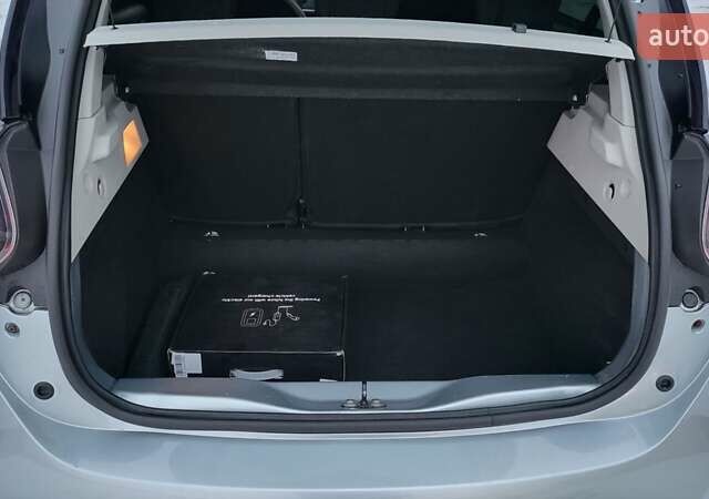 Сірий Рено Зое, об'ємом двигуна 0 л та пробігом 96 тис. км за 12350 $, фото 19 на Automoto.ua