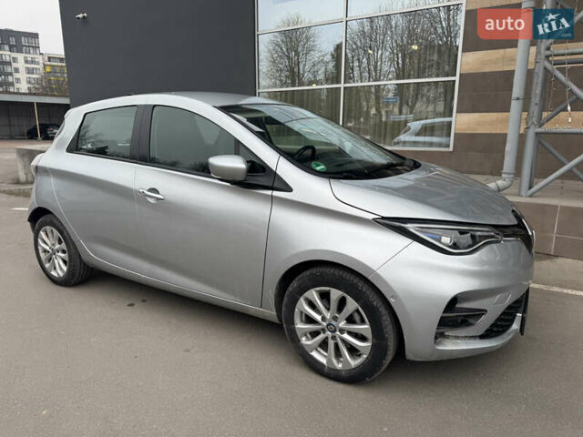 Серый Рено Зое, объемом двигателя 0 л и пробегом 4 тыс. км за 13700 $, фото 5 на Automoto.ua