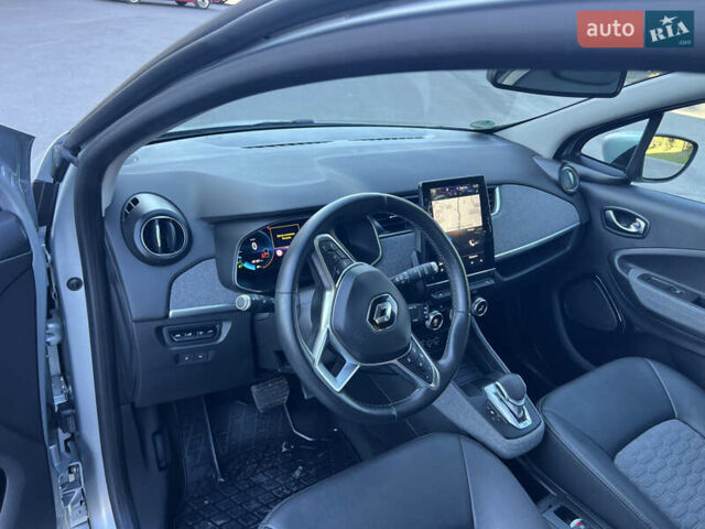 Сірий Рено Зое, об'ємом двигуна 0 л та пробігом 4 тис. км за 12900 $, фото 10 на Automoto.ua