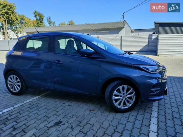 Серый Рено Зое, объемом двигателя 0 л и пробегом 74 тыс. км за 12700 $, фото 9 на Automoto.ua