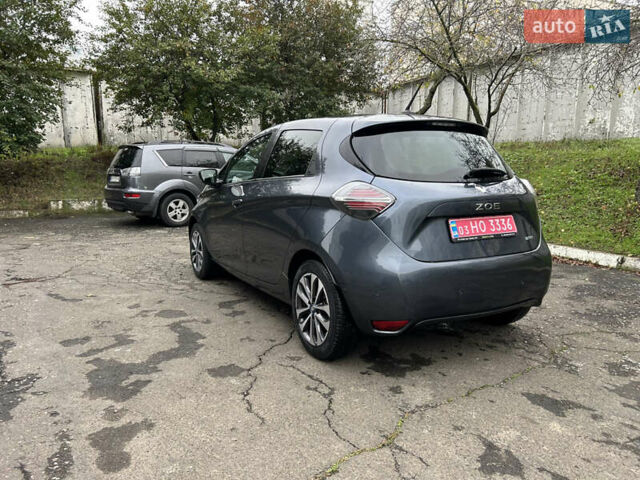 Серый Рено Зое, объемом двигателя 0 л и пробегом 16 тыс. км за 14800 $, фото 6 на Automoto.ua