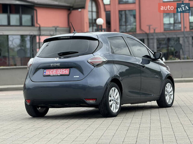 Серый Рено Зое, объемом двигателя 0 л и пробегом 125 тыс. км за 11700 $, фото 2 на Automoto.ua