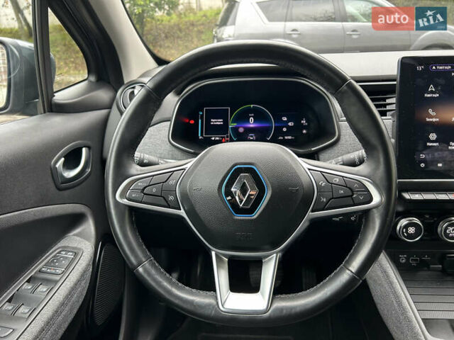 Серый Рено Зое, объемом двигателя 0 л и пробегом 16 тыс. км за 14800 $, фото 18 на Automoto.ua