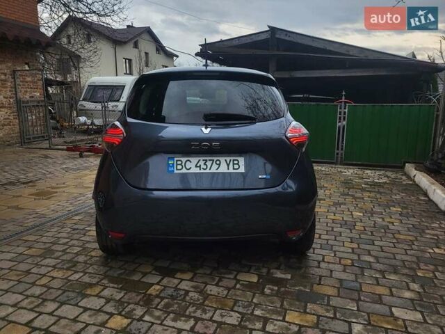 Серый Рено Зое, объемом двигателя 0 л и пробегом 37 тыс. км за 12650 $, фото 5 на Automoto.ua