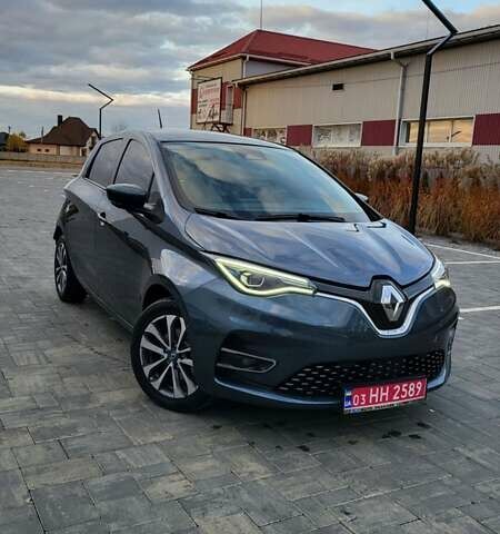 Серый Рено Зое, объемом двигателя 0 л и пробегом 103 тыс. км за 12200 $, фото 5 на Automoto.ua